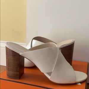 Women’s shoes